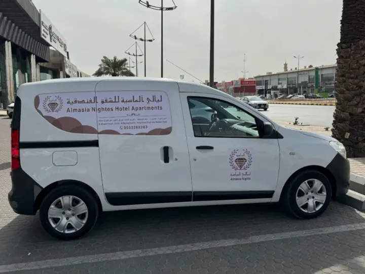 طباعة استيكرات السيارات – اطلب الخدمة الان