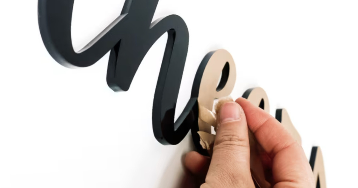 سعر حروف الأكريليك