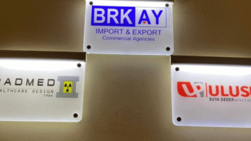 خطاط لوحات إكليريك